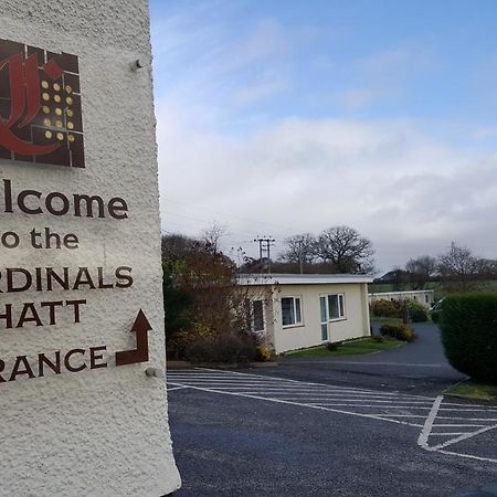 Motel The Cardinals Hatt Ltd Saltash Exterior foto