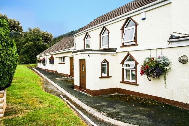 Motel The Cardinals Hatt Ltd Saltash Exterior foto
