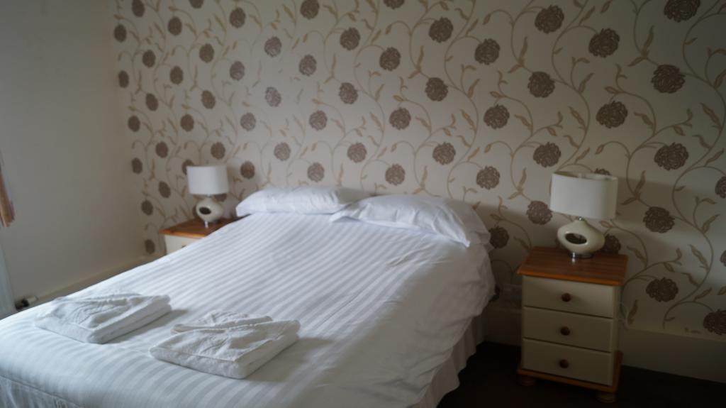 Motel The Cardinals Hatt Ltd Saltash Zimmer foto