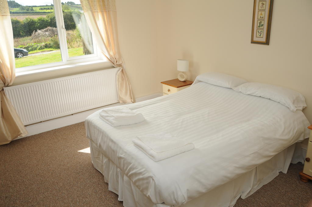 Motel The Cardinals Hatt Ltd Saltash Zimmer foto