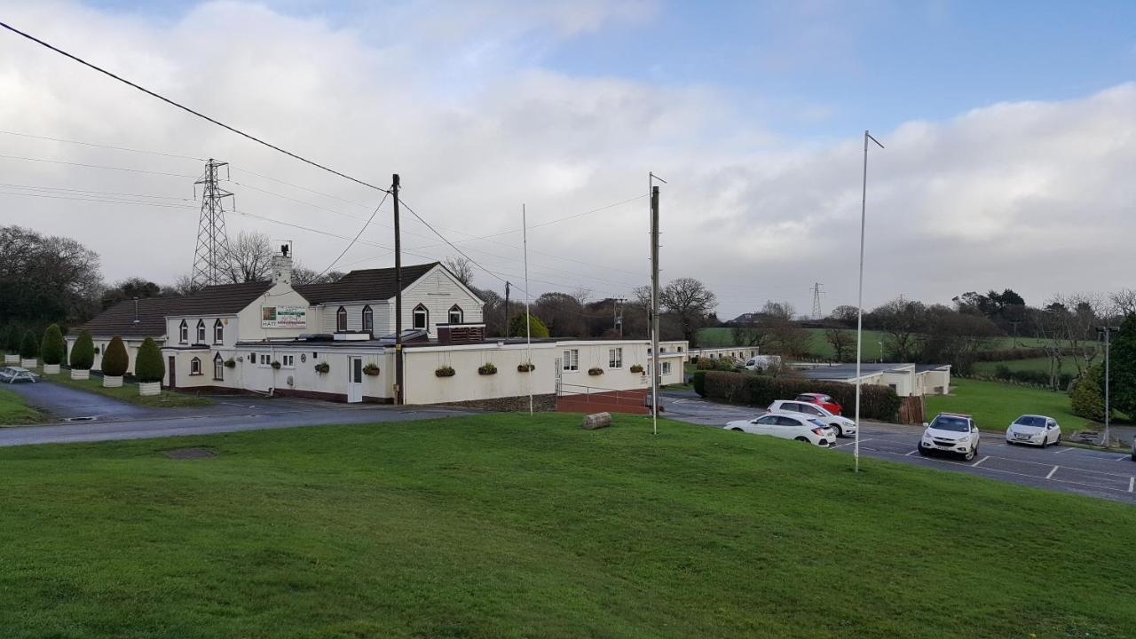 Motel The Cardinals Hatt Ltd Saltash Exterior foto